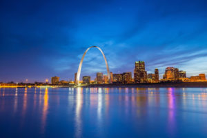 A vibrant photo of the St. Louis Arch in Missouri